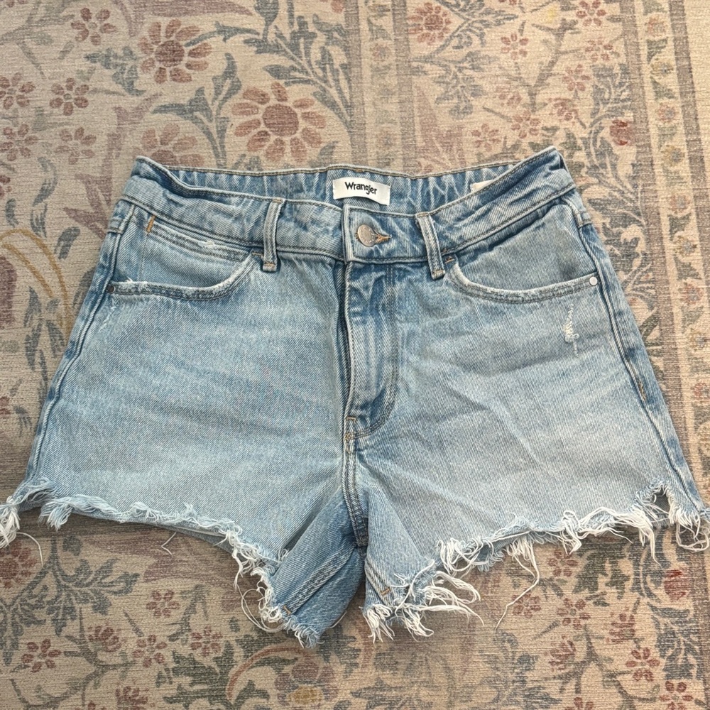 Wrangler Mid-Rise Light Blue Frayed Hem Denim Shorts